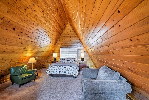 A-Frame Cabin with Mtn Views - 4 Mi to Cripple Creek! image 1