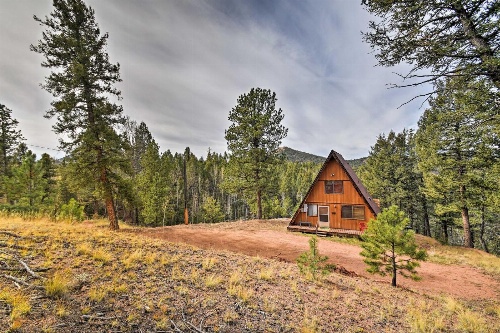 A-Frame Cabin with Mtn Views - 4 Mi to Cripple Creek! image 3