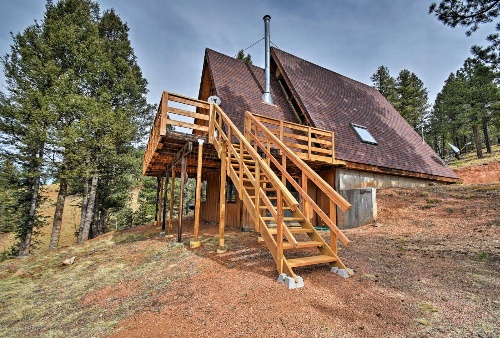 A-Frame Cabin with Mtn Views - 4 Mi to Cripple Creek! image 4
